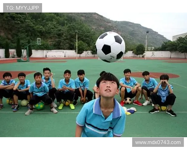 广州足球队的精神探寻与战术解析揭示足球背后的故事